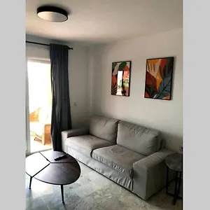  Apartamento Cozy 2 Bedroom Apartment. Parking Included. España